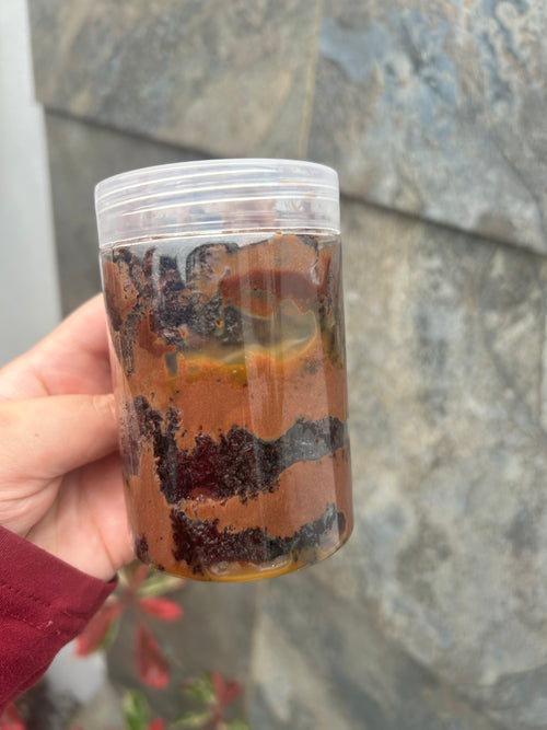 Chocolate cake tub